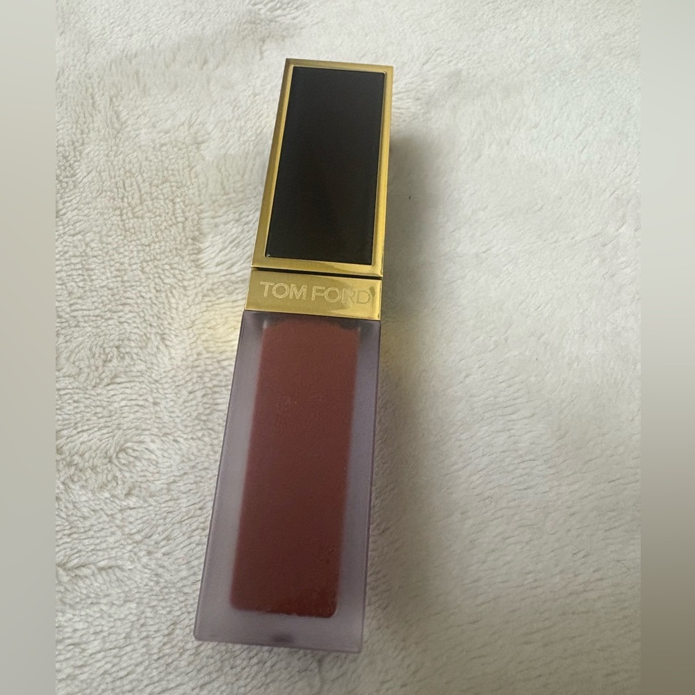 Tom Ford Liquid Lip Luxe - Heatwave 132. new without box